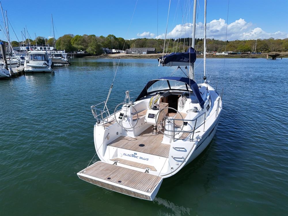 Solent Yacht Charter